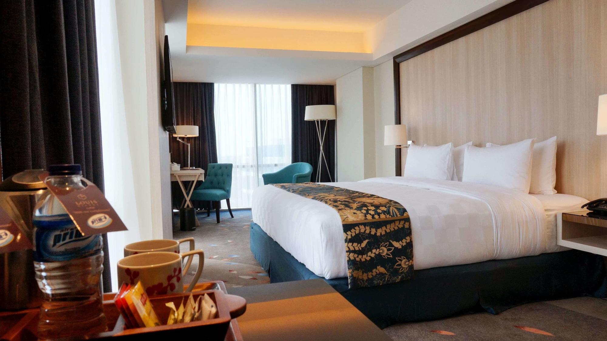 Louis Kienne Hotel Pandanaran Semarang Exteriér fotografie